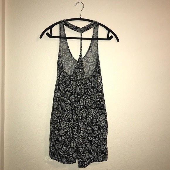 Floral black and white tank top - Picture 2 of 2